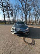 Mercedes-Benz Mercedes Benz E350d AMG Line - Mercedes-Benz E 350 in Bremen