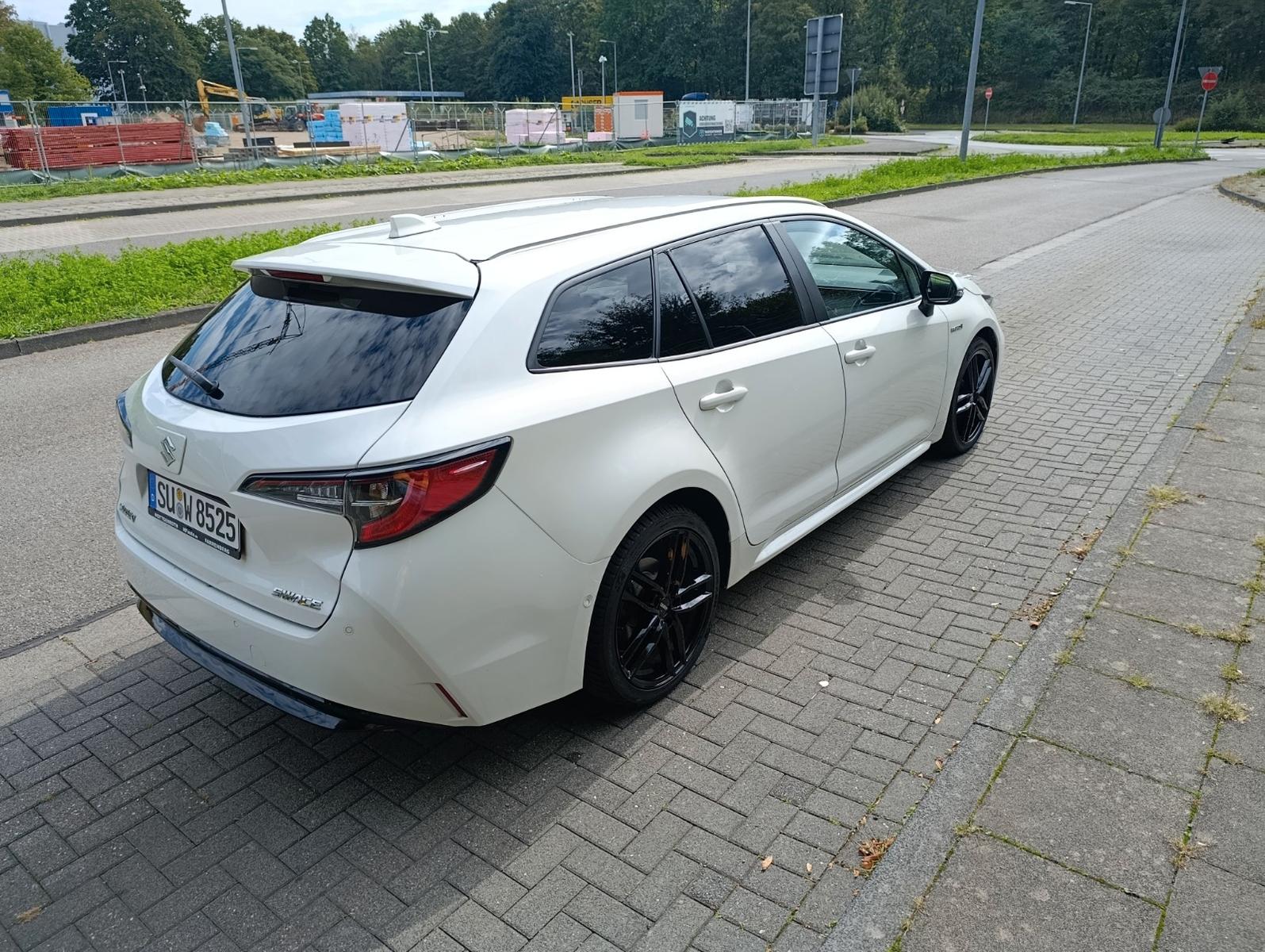 Suzuki Swace 1.8 Hybrid Comfort+ Corolla Touring Sports