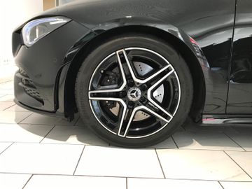 Mercedes-Benz CLA 220SB AMG-LINE DSG KAM LED NAV PANO SHZ TEMP