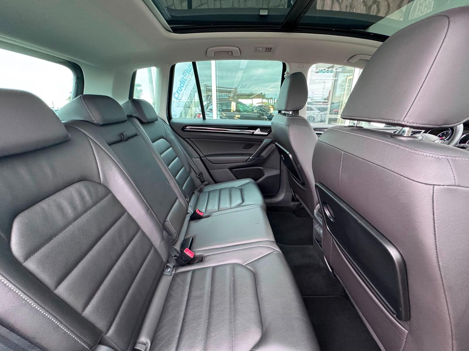 Volkswagen Golf Sportsvan VII Highline Kamera, Pano, Navi