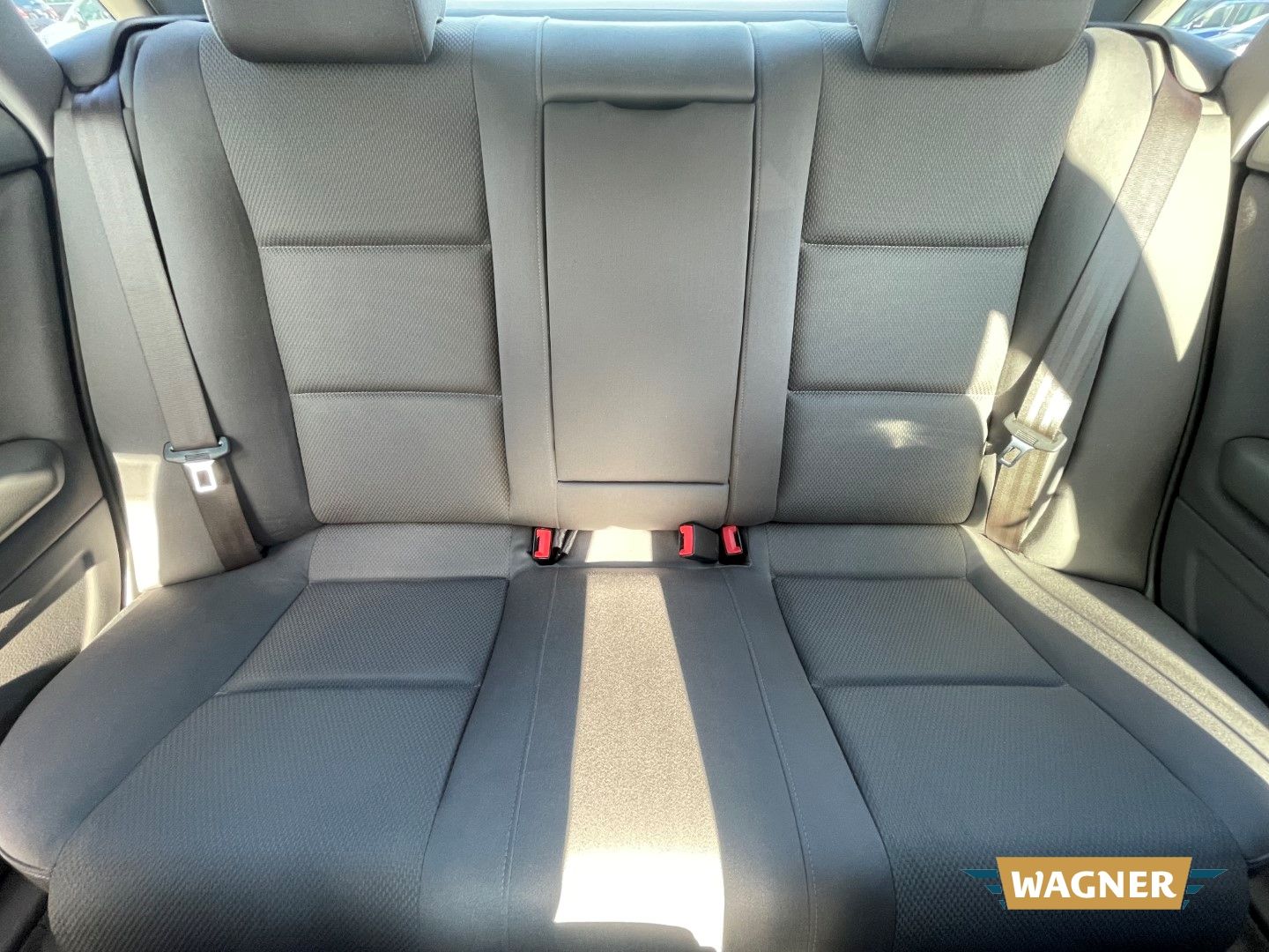 Fahrzeugabbildung Audi A4 1.8T 1-Hand Scheckheft lückenlos