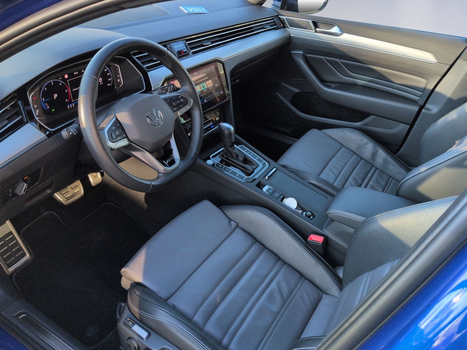 Passat Variant 2.0 TDI DSG Elegance/ R Line STHZ