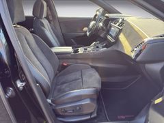 Fahrzeugabbildung DS Automobiles DS 7 Crossback 1.6 E-Tense 300 4x4 Performance L