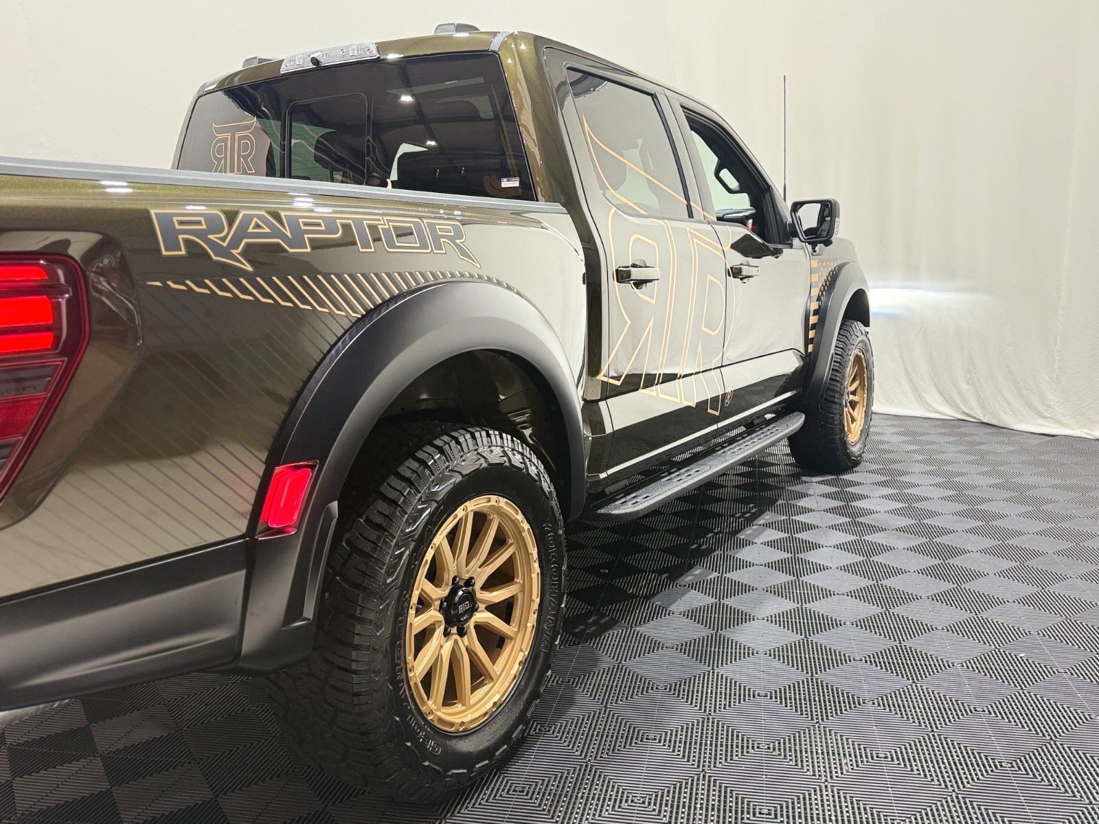 Fahrzeugabbildung Ford F-150 RAPTOR  EcoBoost®  3.5L V6 *MY26*