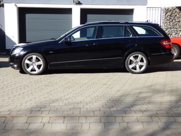 Mercedes E 350 - 11