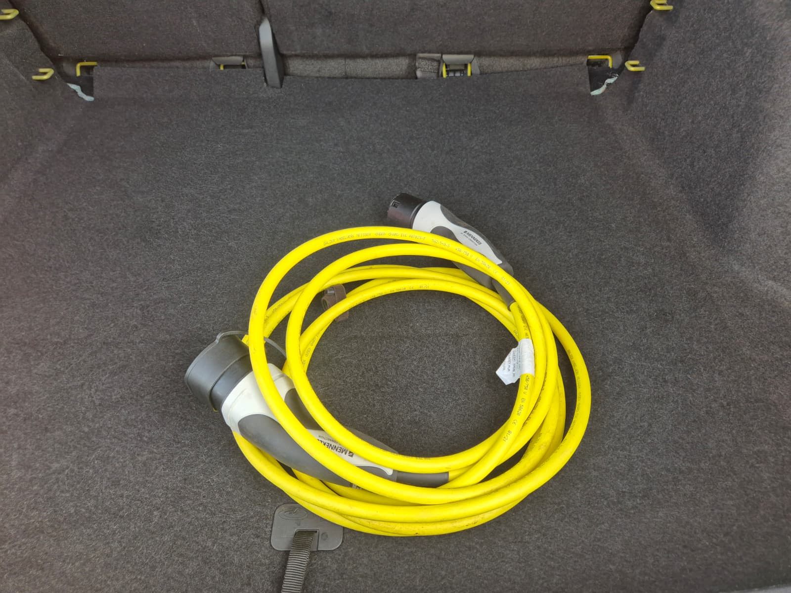 Fahrzeugabbildung Volkswagen ID.4 Pro Performance Life ACC*NAVI*AHK*LM 19"
