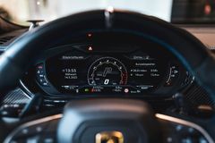 Fahrzeugabbildung Lamborghini Urus  *MWST./B&O/CARBON/GARANTIE*