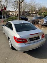 Mercedes-Benz E 250 Coupé E 250 CDI BlueEFFICIENCY AVANTG.... - Mercedes-Benz E 250: Coupe