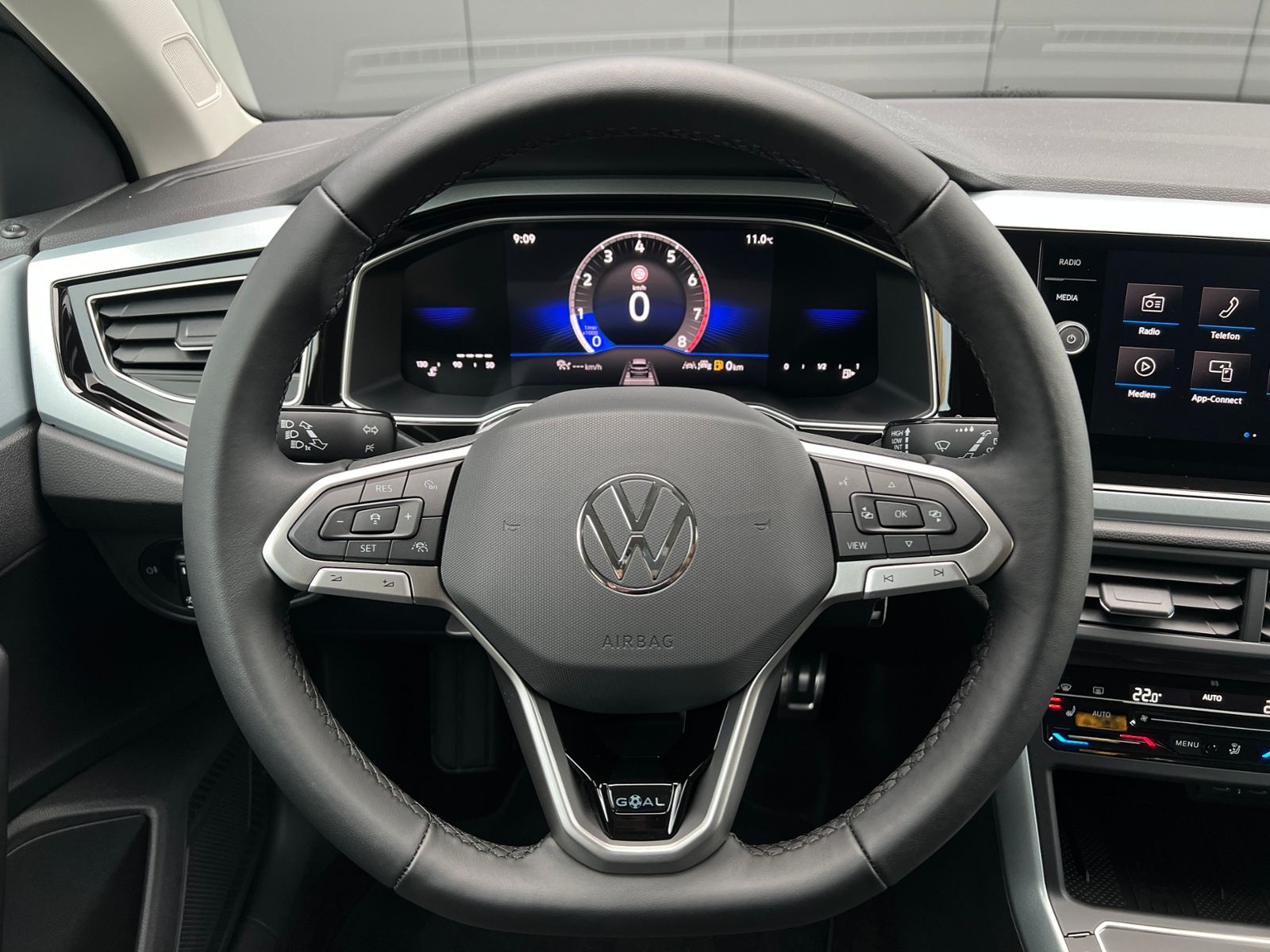 Fahrzeugabbildung Volkswagen Polo GOAL 1.0 TSI *LED, App-Connect, Kamera, 16"