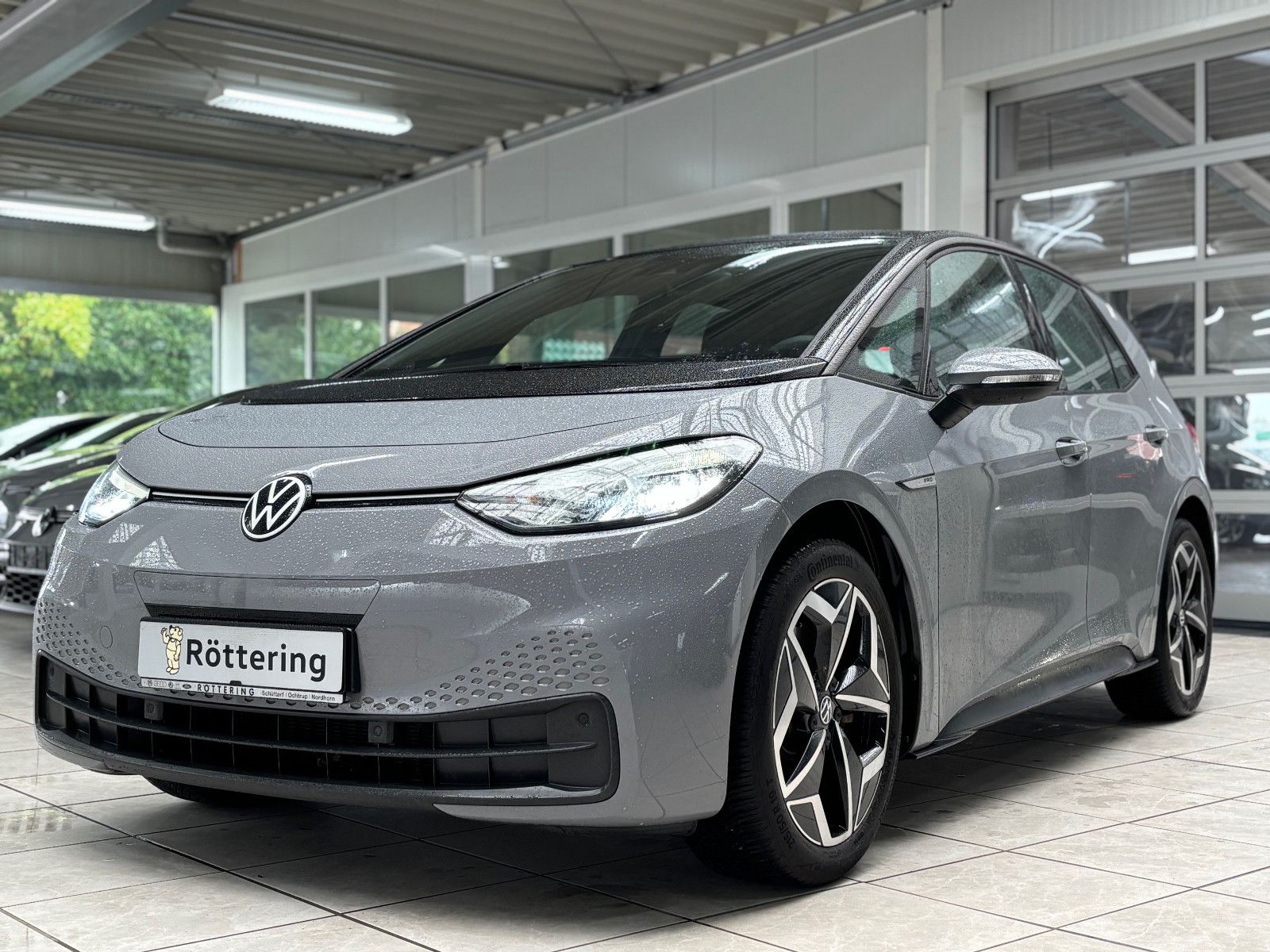 Fahrzeugabbildung Volkswagen ID.3 Pro 107 kW+LED+PDC+NAVI+ISOFIX+GJR