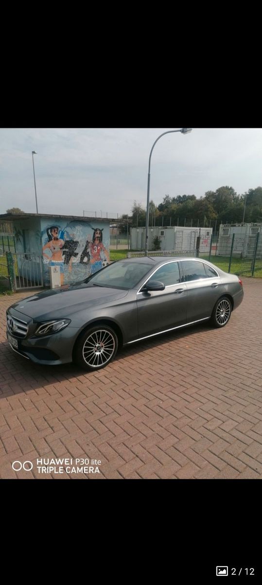 MERCEDES-BENZ E 200 AVANTGARDE Autom. AVANTGARDE