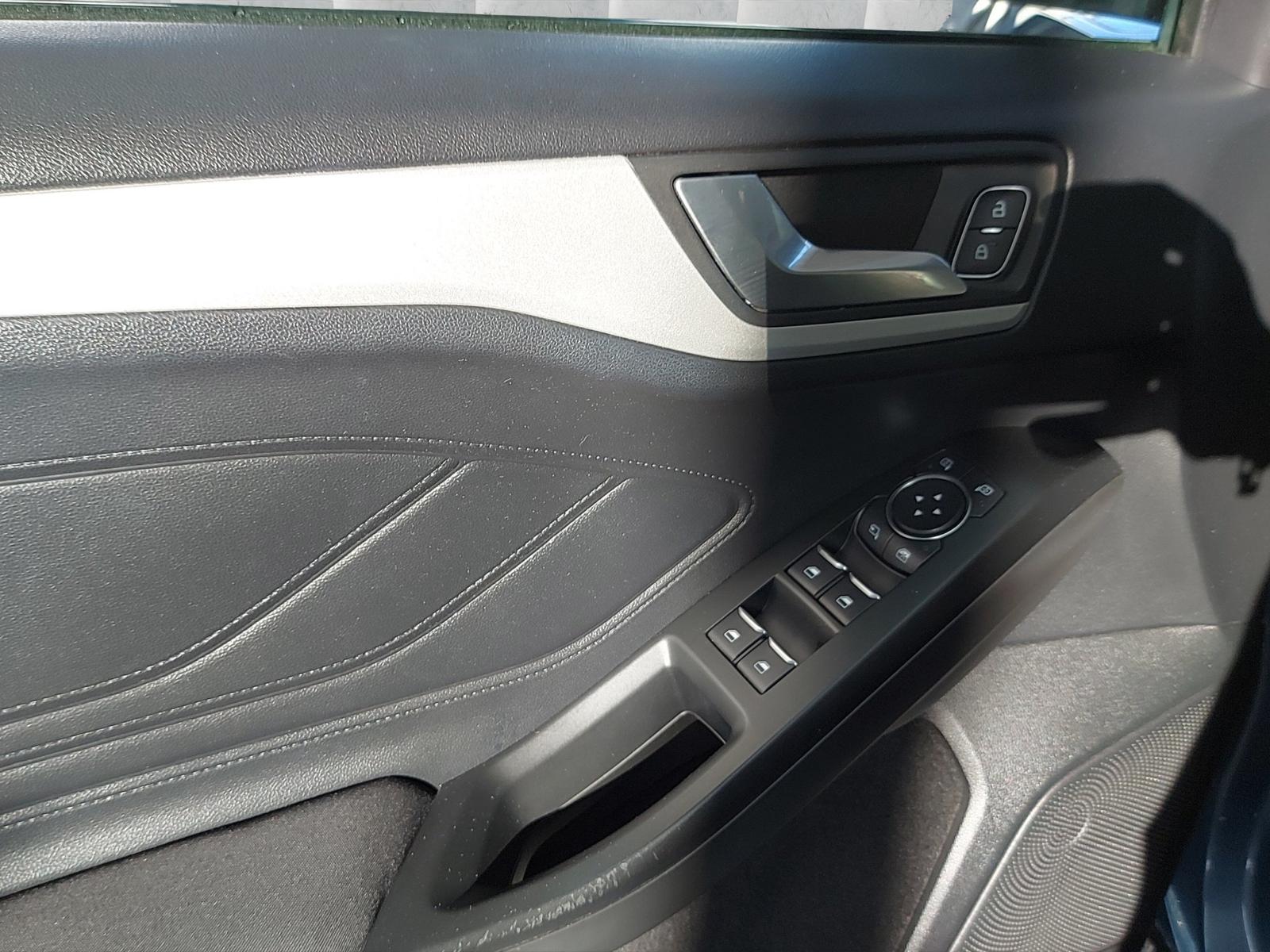 Ford Focus Cool&Connect