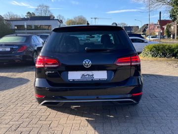 Volkswagen Golf - 8