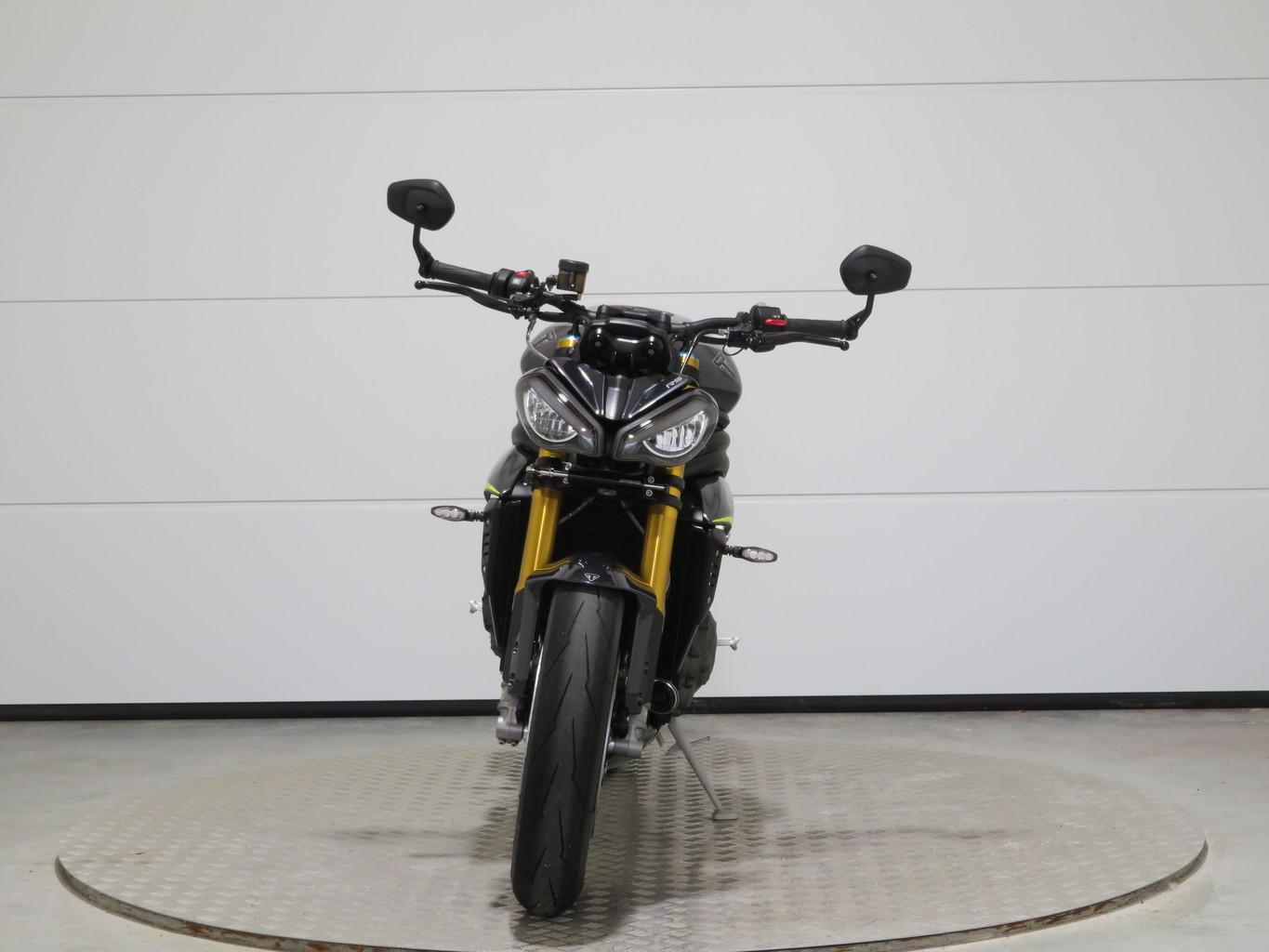 Triumph Speed Triple 1200 RS 