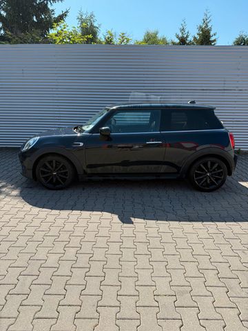 MINI MINI Cooper F56 1.5 Turbo  Top Zustand