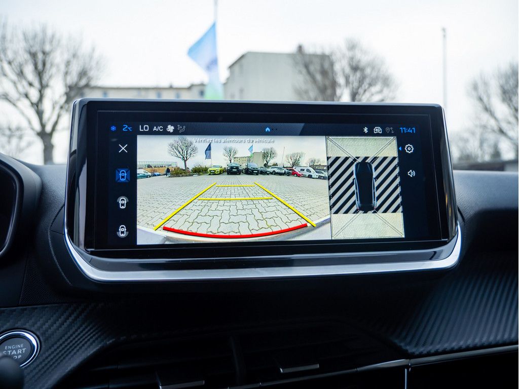 Peugeot 208 - Bild 11