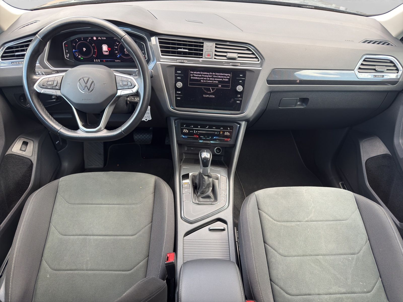 Volkswagen Tiguan 1.5 TSI DSG ELEGANCE LM19 NAVI AHK STANDH foto 5