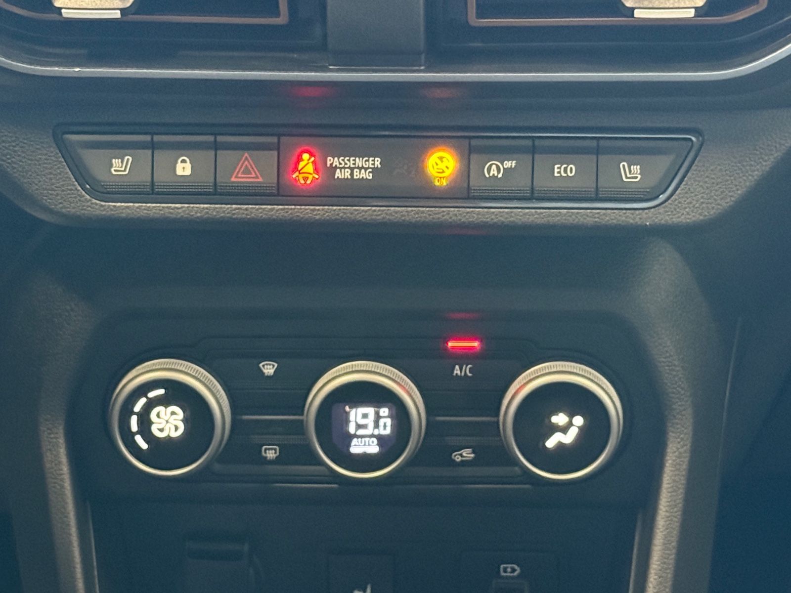 Fahrzeugabbildung Dacia Sandero III Stepway Extreme CVT, WENIG KM!