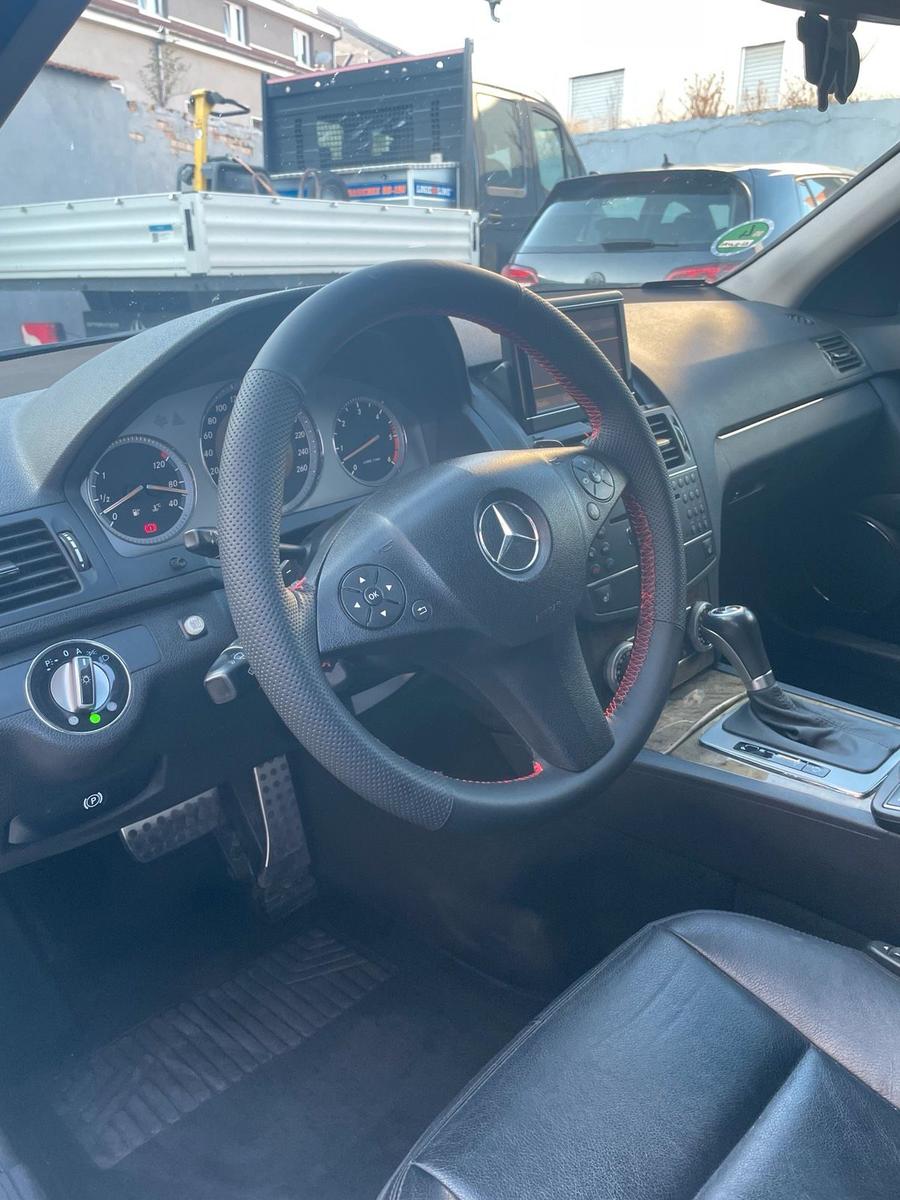Mercedes-Benz C320 2008 — photo 15