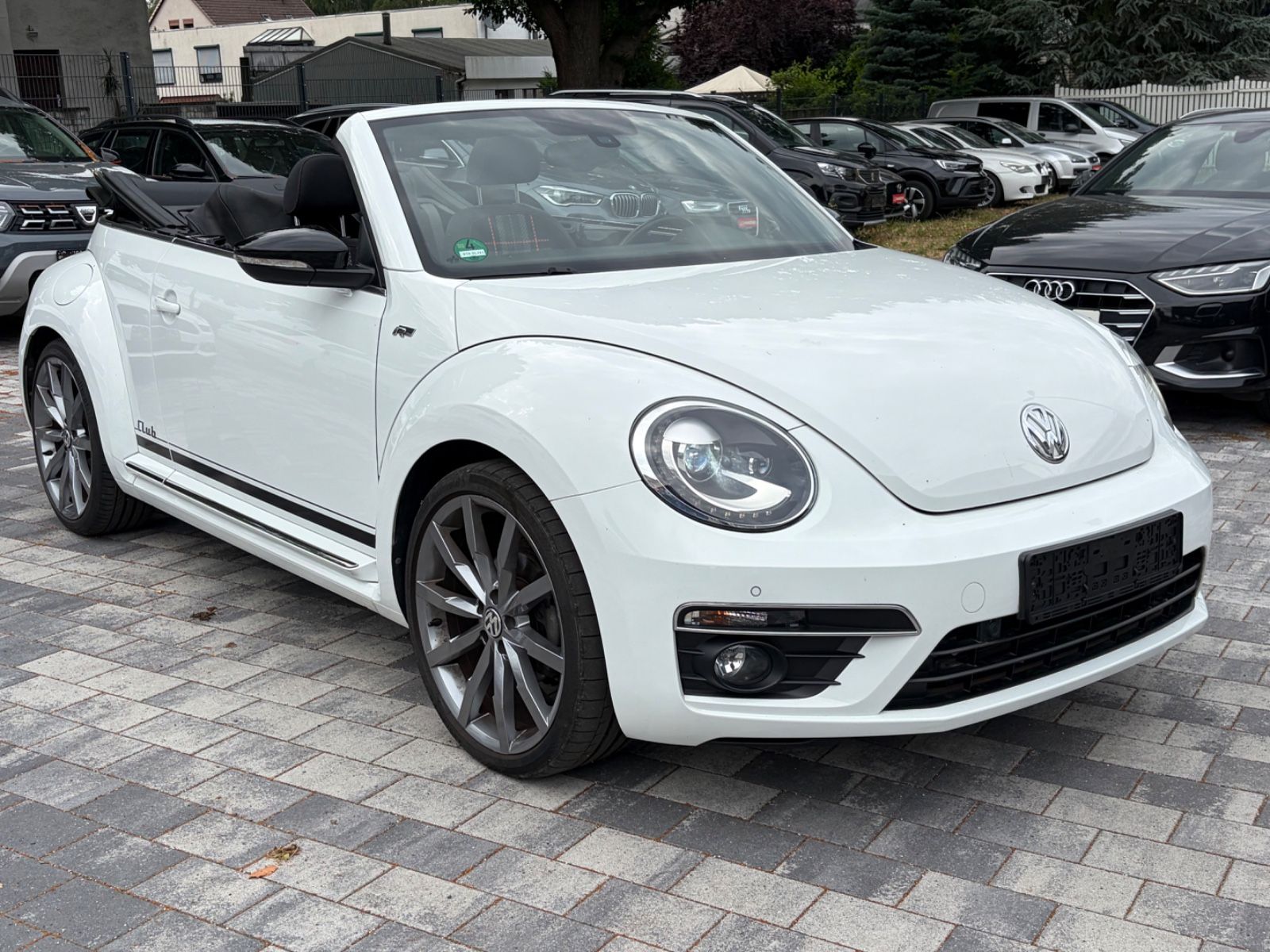 Volkswagen Beetle Cabriolet R-Line Club / Fender / Navi foto 3
