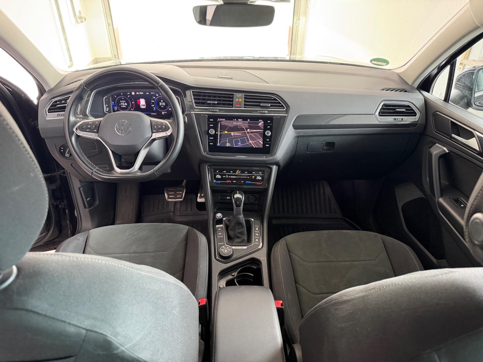 Volkswagen Tiguan 2.0 TDI DSG Elegance 4Motion 360°Digital