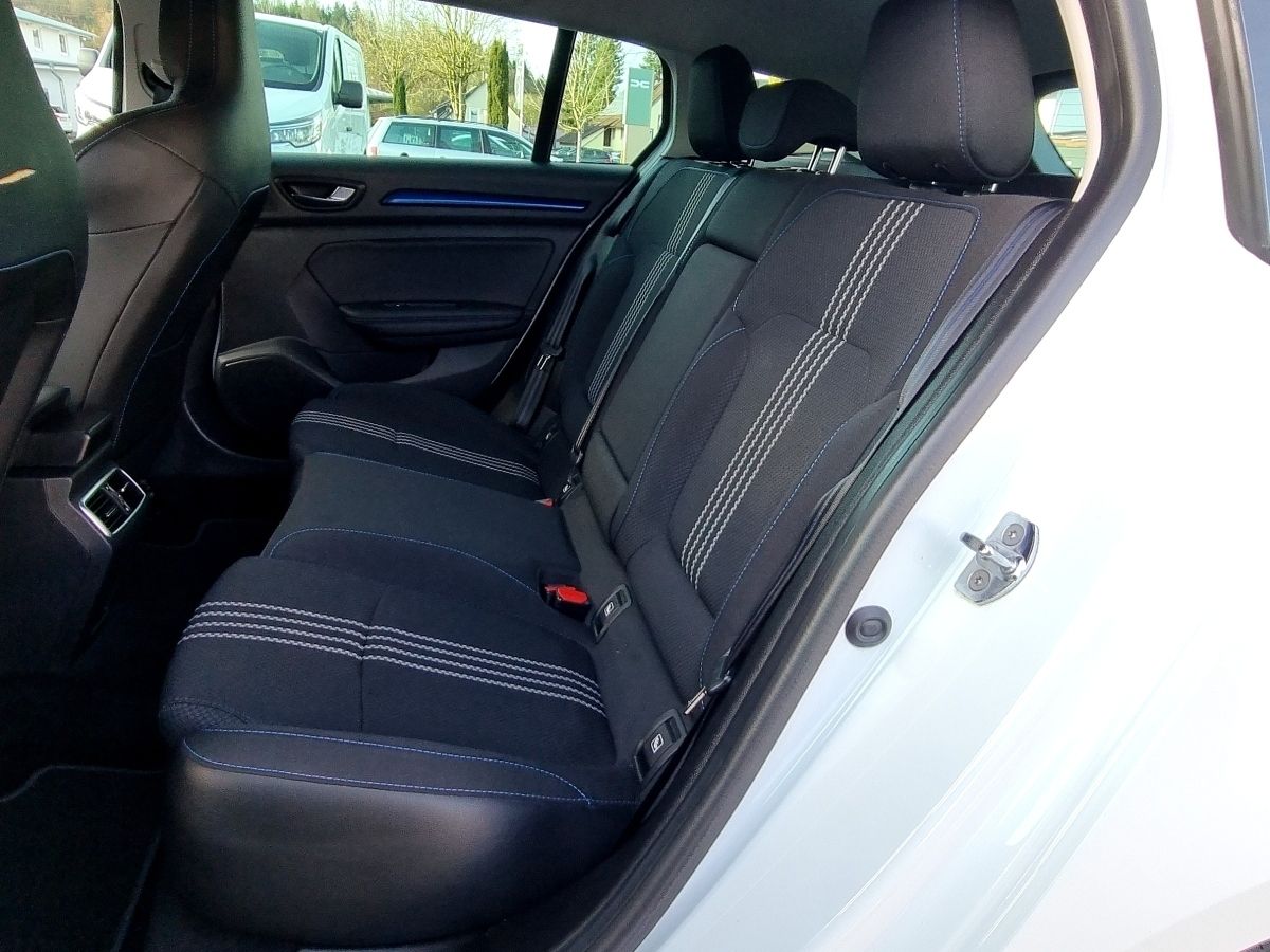 Fahrzeugabbildung Renault Megane Grandtour GT-Line TCe 140