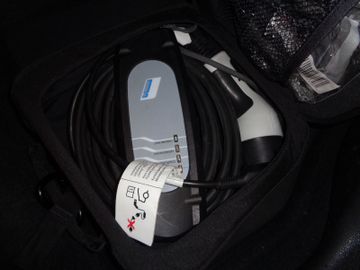Fahrzeugabbildung BMW 225 Active Tourer 225xe Sport Line / NAVI /