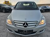 Mercedes-Benz B 180 B -Klasse B 180 Automatik - Mercedes-Benz B 180 aus 2011