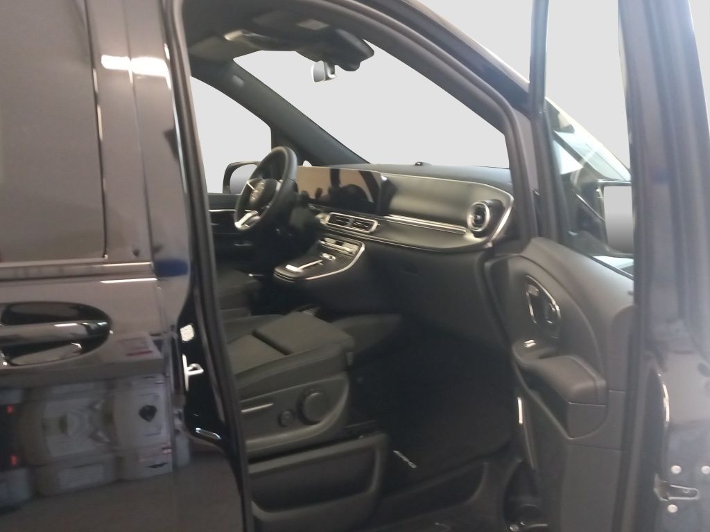 Fahrzeugabbildung Mercedes-Benz V 300 d AVANTGARDE Lang AHK*Leder*Navi*Standh.