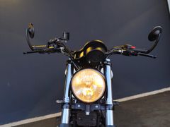 TRIUMPH Bonneville Thruxton Umbau +++ HIGHSIDER + RIZOMA