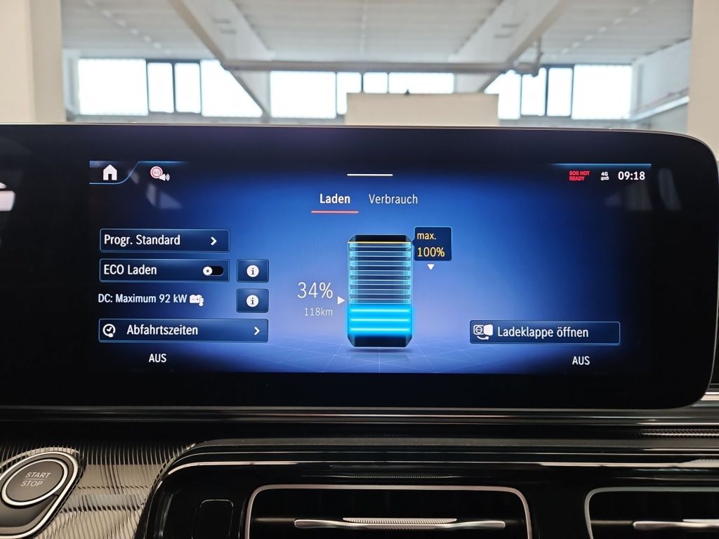 Fahrzeugabbildung Mercedes-Benz EQV 300 lang Nav Distronic Sitzhzg LED RFK Vorkl