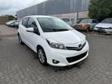Toyota Yaris 1,4-l-D-4D Cool,Klima,Navi,kamera - Toyota Yaris: 4d