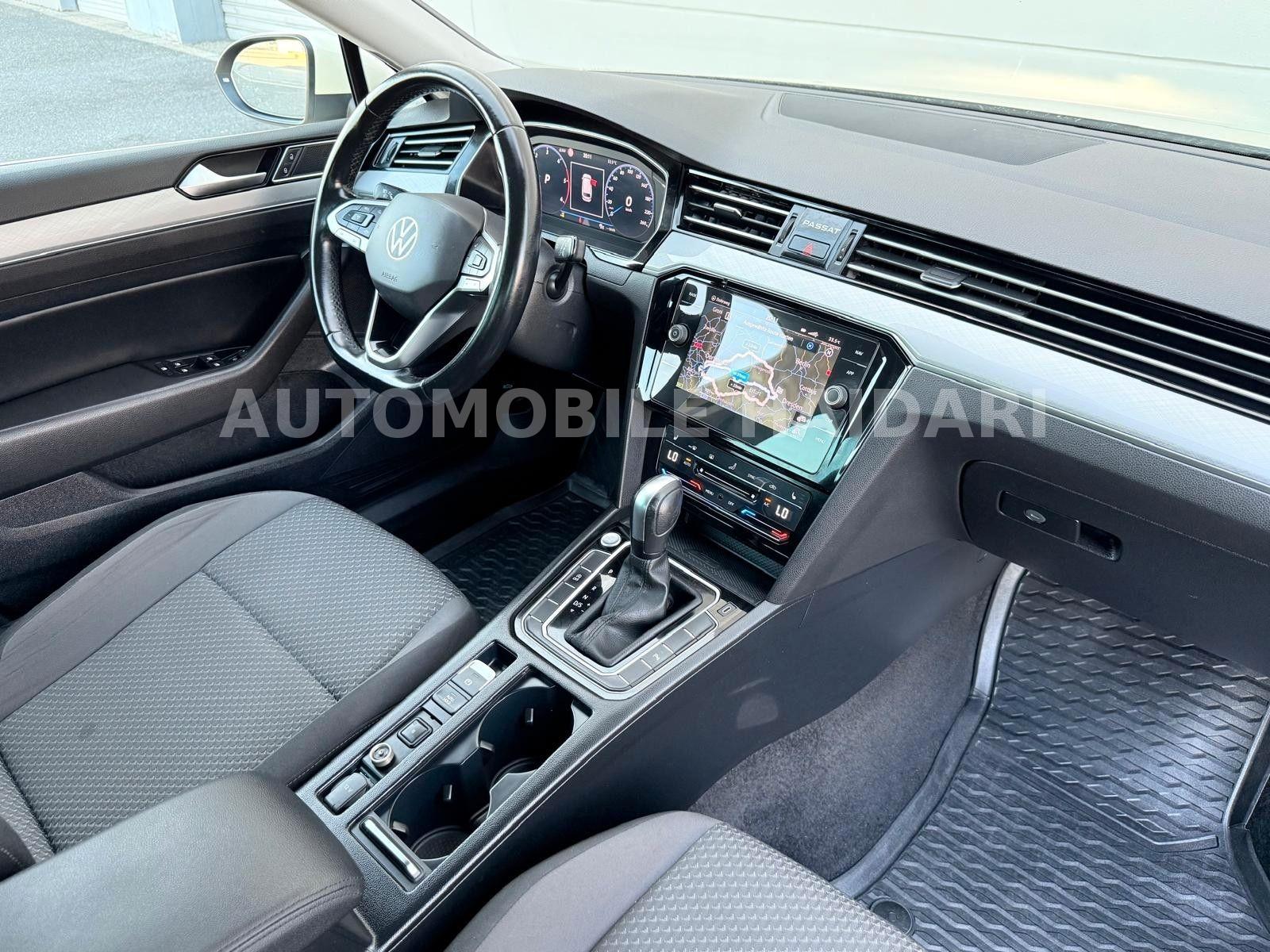 Volkswagen Passat 2.0 TDI DSG Business "TAXI" ACC + KAMERA