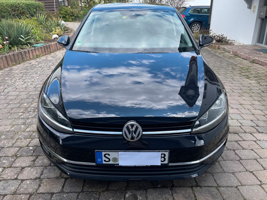 Image of Volkswagen Golf