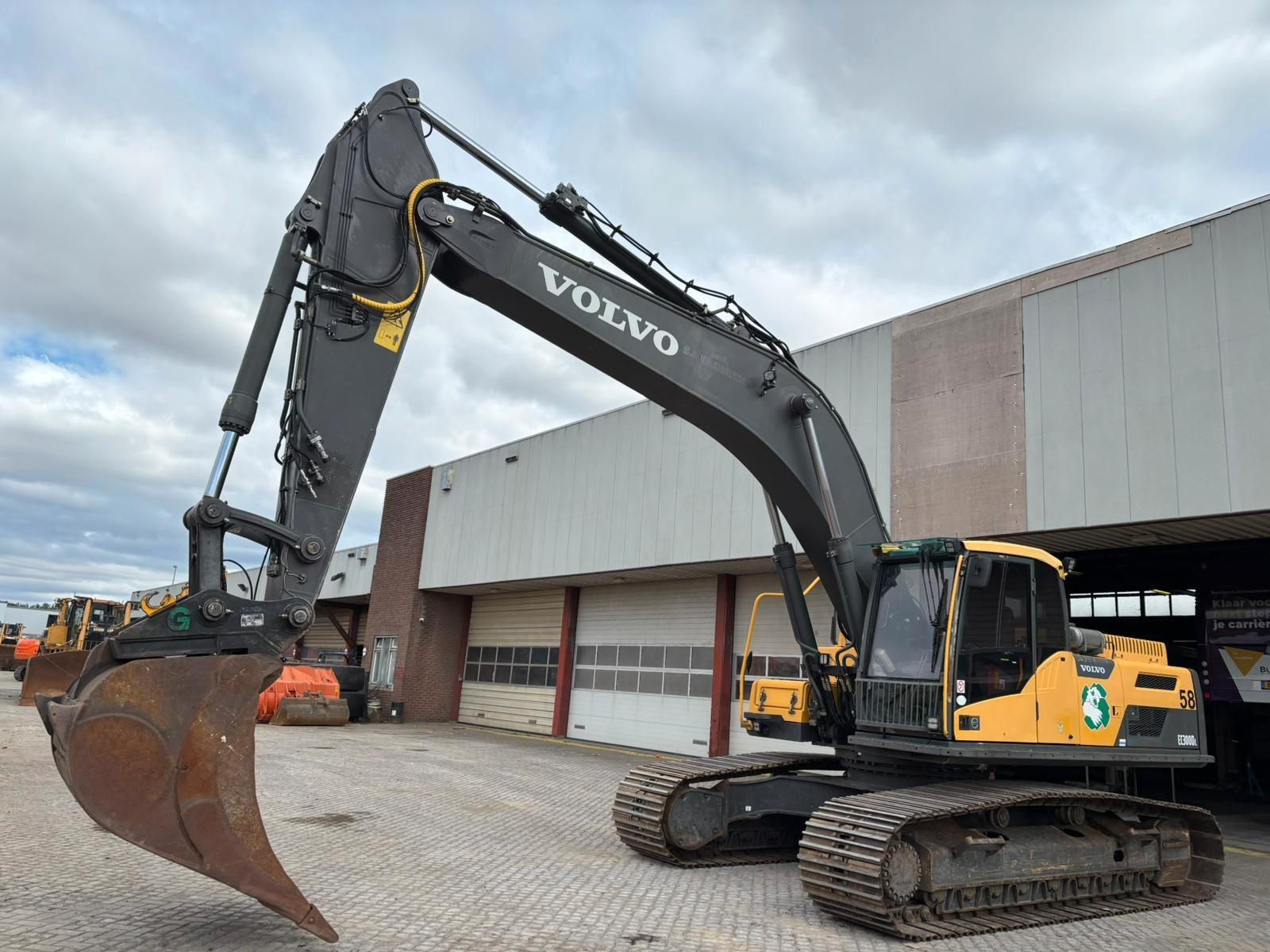 Volvo EC300DL
