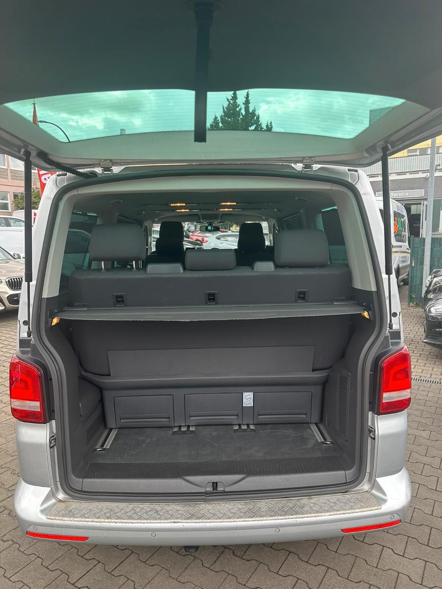 Volkswagen T5 Multivan 4Motion Comfortline | 179 ch | BVA | 7 places | Chauffage auxiliaire | Attelage | Sièges chauffants | Phares bi-xénon