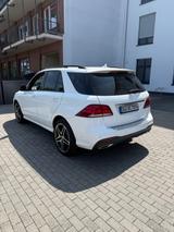 Mercedes-Benz GLE 350 d 4MATIC - AMG Line - Mercedes-Benz GLE 350 in Köln