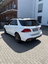 Mercedes-Benz GLE 350 d 4MATIC - AMG Line - Mercedes-Benz GLE-Klasse in Köln