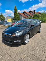 Ford Focus 1.6 Benziner - Ford Focus aus 2009: Coupé