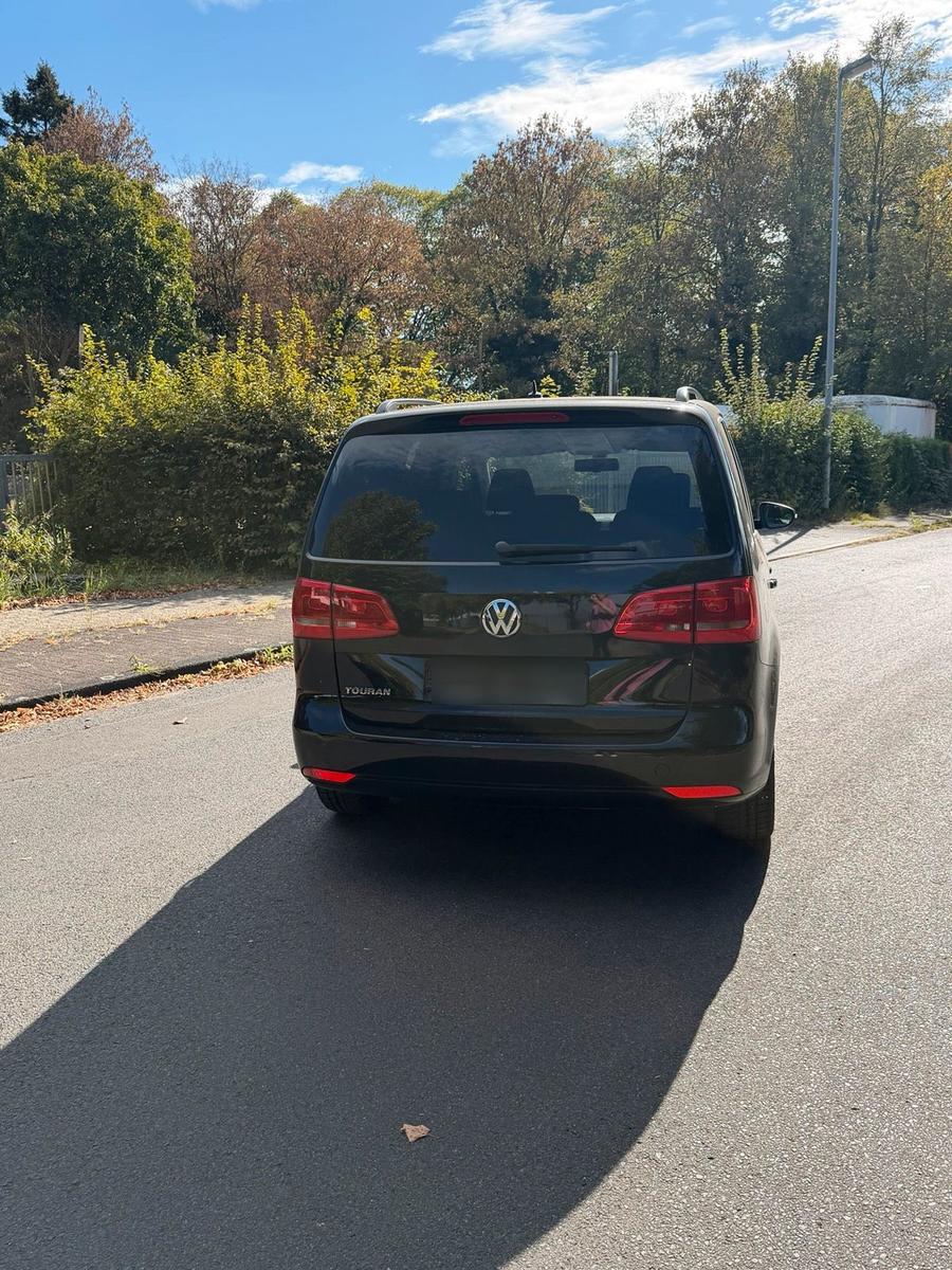 Volkswagen Touran 2011 — photo 5