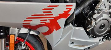 Suzuki GSX-8R