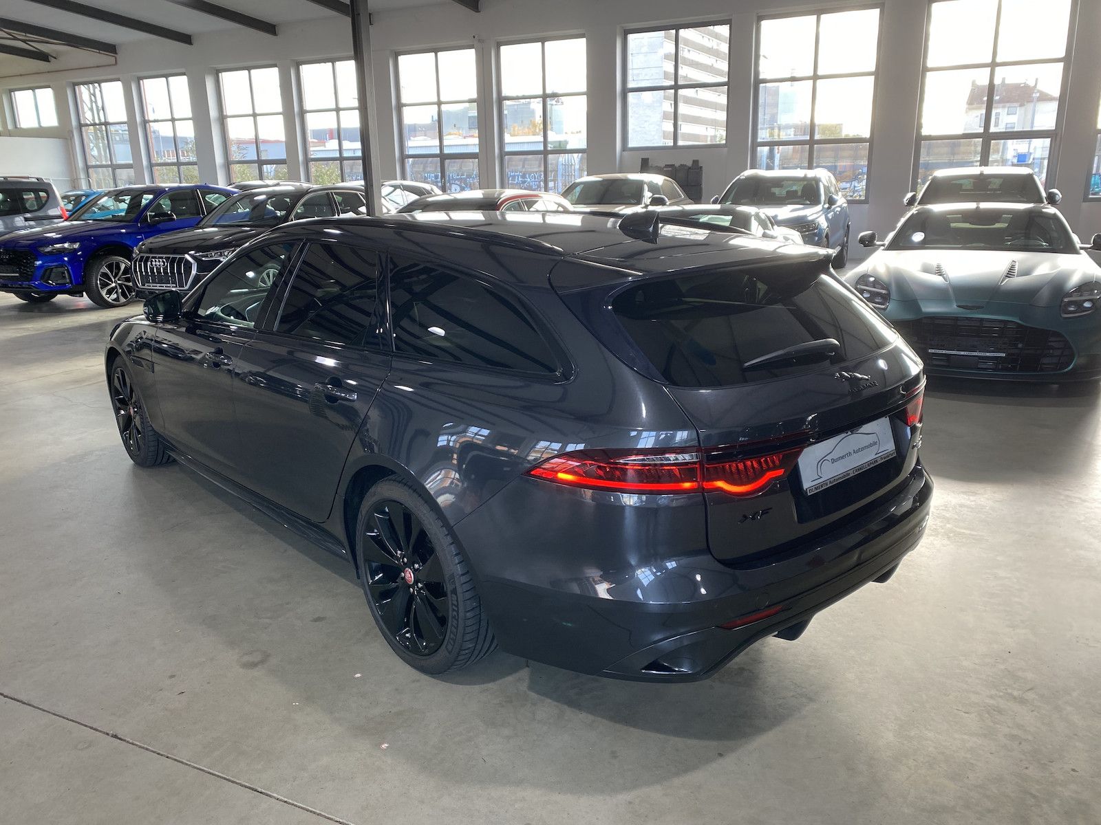 Fahrzeugabbildung Jaguar XF R-Dynamic AWD/BlackPack/Meridian/´19/AHK/