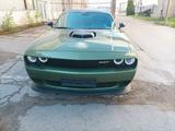 Dodge Challenger  SRT - Dodge: Grün