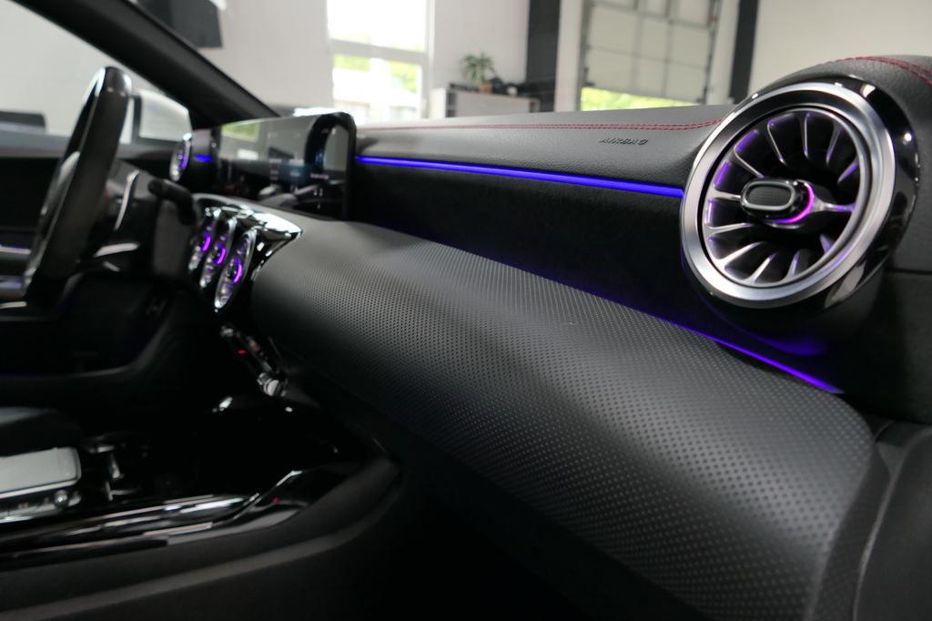 Mercedes-Benz CLA 45 AMG