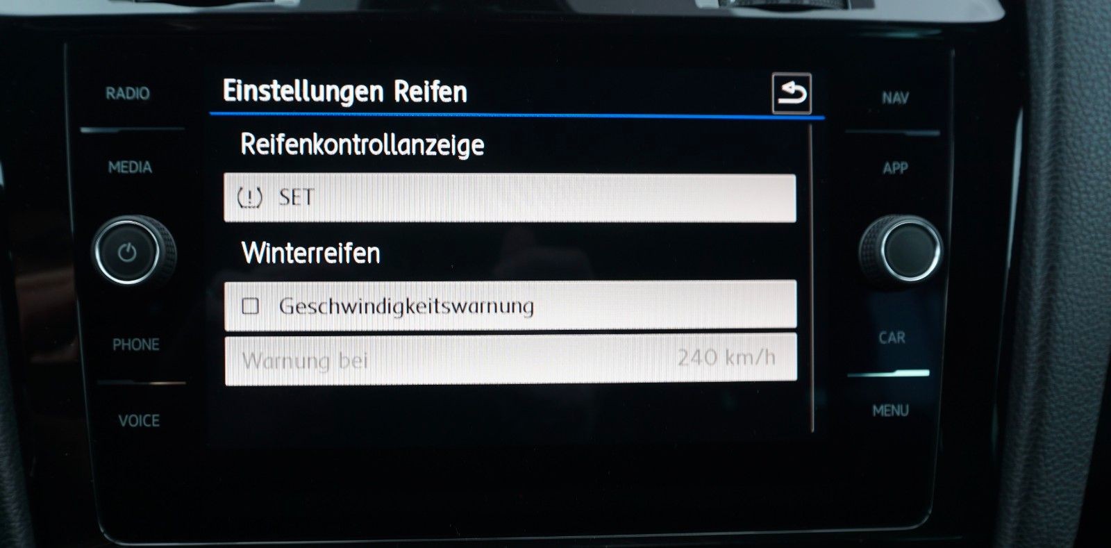 Fahrzeugabbildung Volkswagen Golf VII Variant R-line 4M,Navi,LED,SH,ACC,Kamer