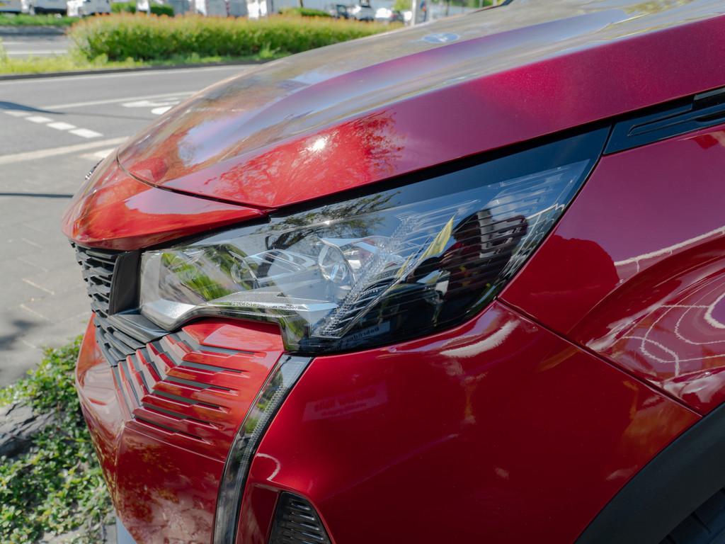 Peugeot 3008 GT PureTech 130 EAT SHZ ACC FACEL. LED PANO