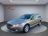 Volvo V70 D5 Kombi Momentum Allrad AWD - Volvo V70: Leder