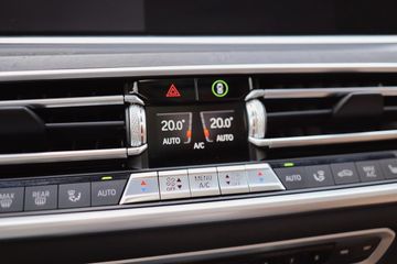 BMW X7 - 12