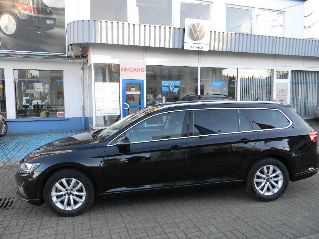 Volkswagen Passat Variant Business 1,5 TSI DSG AHK KAMERA