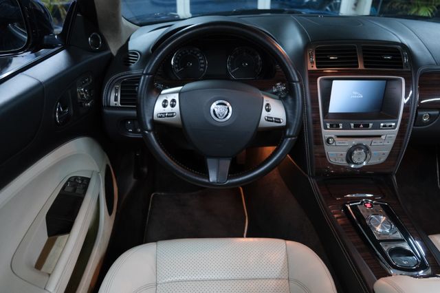 Fahrzeugabbildung Jaguar XK 5.0 V8 Portfolio/Beste Farbgebung+Zustand